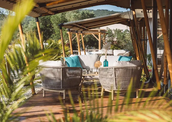 Glamping Olive And Sea * Bibinje