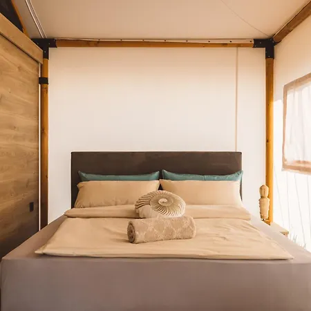 אוהל מפואר Glamping Olive And Sea ביבינייה