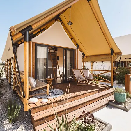 Glamping Olive And Sea אוהל מפואר