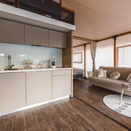 Glamping Olive And Sea אוהל מפואר ביבינייה